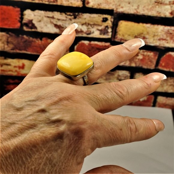 BIG EGG YOLK AMBER STERLING SQUARE RING SIZE 7.5, GIFT FOR WOMEN, UNISEX RING - Picture 10 of 10